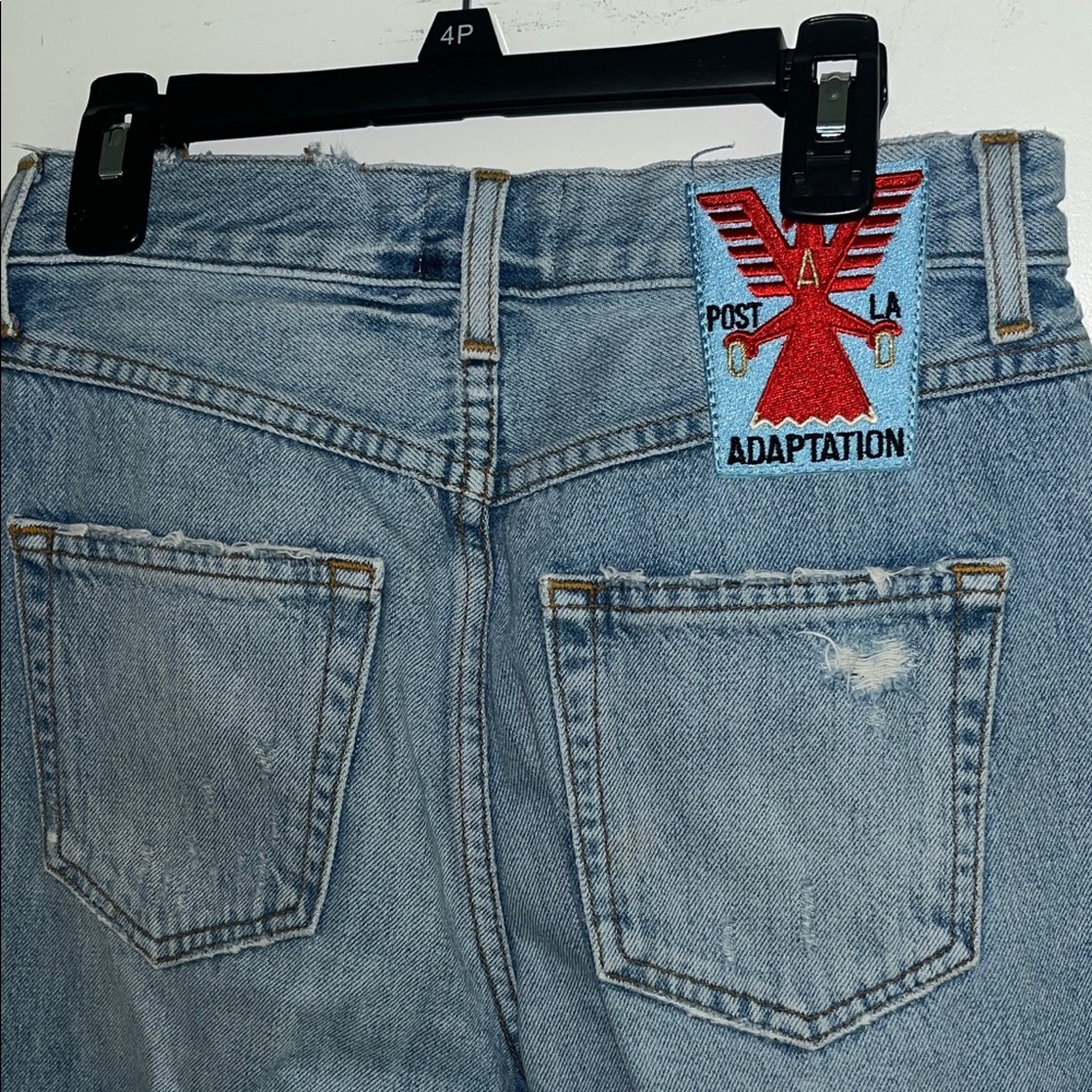 🇺🇸Adaption Distressed Blue Jeans Barney’s of New York 🇺🇸 Size 26X36